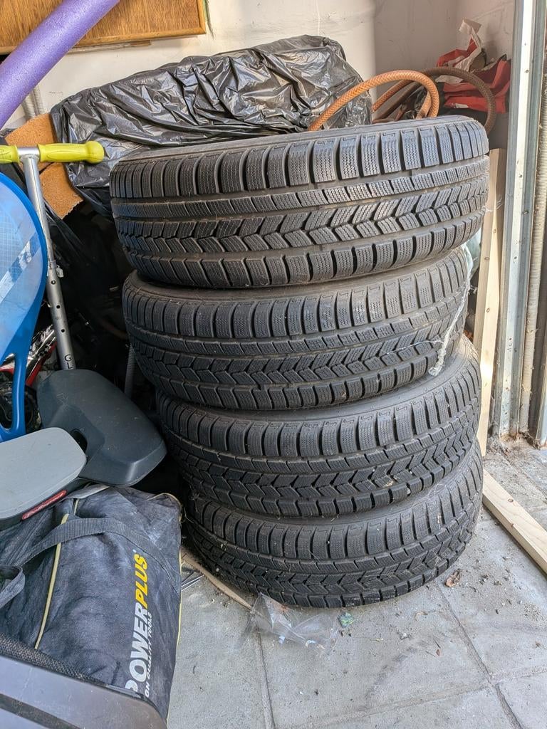 : 4 Roues complètes (Pneus Hiver Nexen + Jantes Tôle) - 185/, Autos : Pièces & Accessoires, Pneus & Jantes, Enlèvement, Pneus hiver