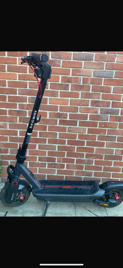 Ninebot MAX G3 met garantie, Fietsen en Brommers, Steps, Ophalen, Zo goed als nieuw, Elektrische step (E-scooter)