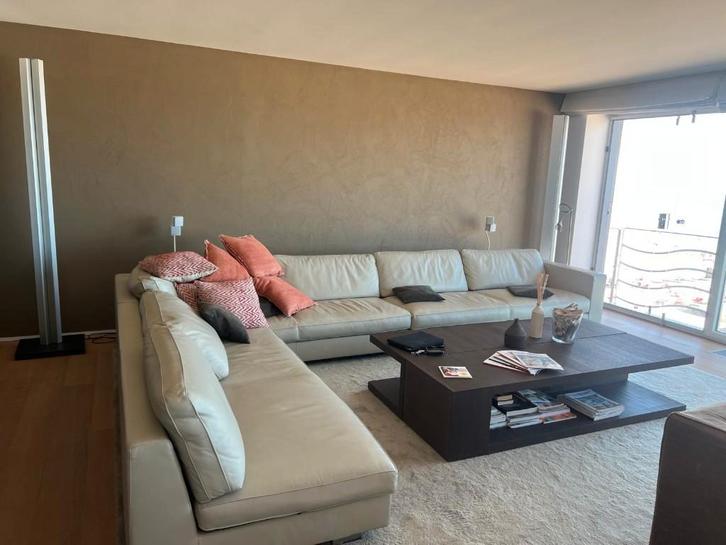 Chaise Minotti cuir beige, Maison & Meubles, Canapés | Coins salons complets, Comme neuf, Cuir, Enlèvement