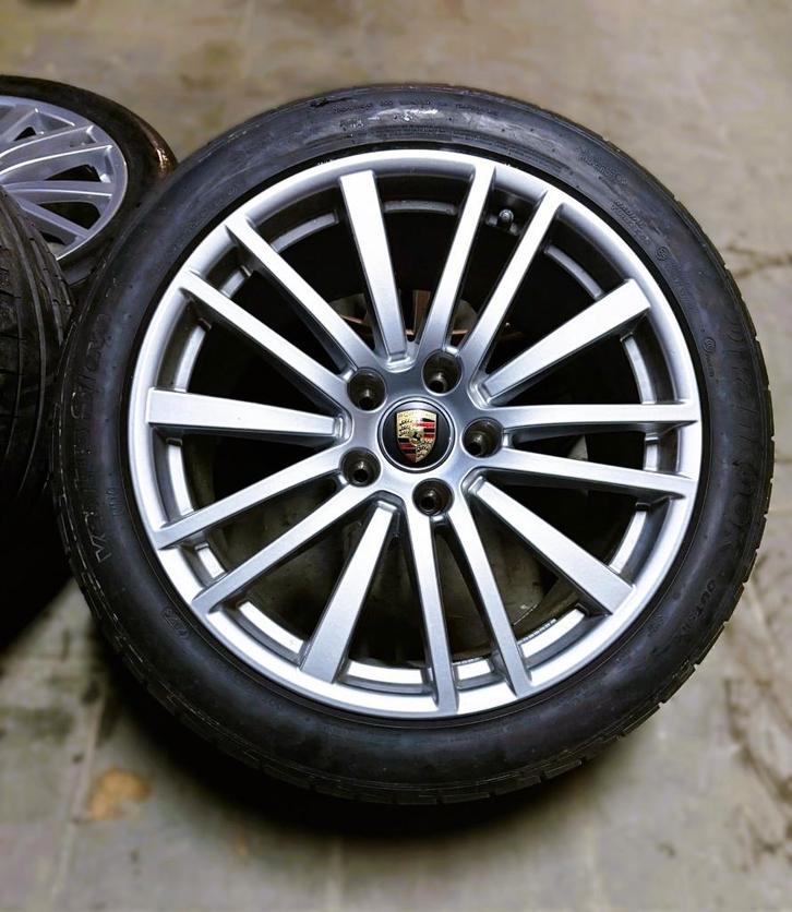 Originele 20 inch Porsche Panamera 971 zomerset, Auto-onderdelen, Banden en Velgen, Banden en Velgen, Zomerbanden, 20 inch, 315 mm