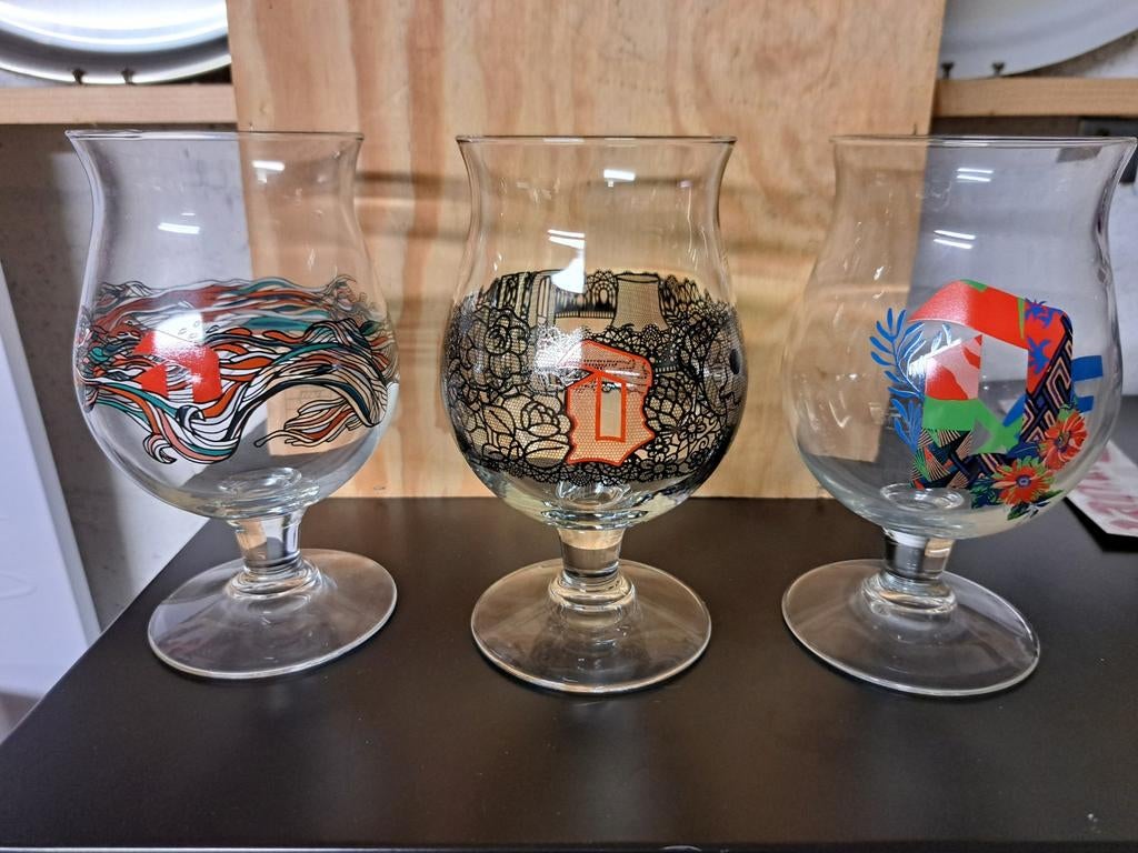 Duvel setje sterke vrouwen, Enlèvement ou Envoi, Duvel