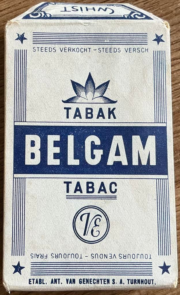 Ancien jeu de 32 cartes à jouer publicitaire Dubonnet