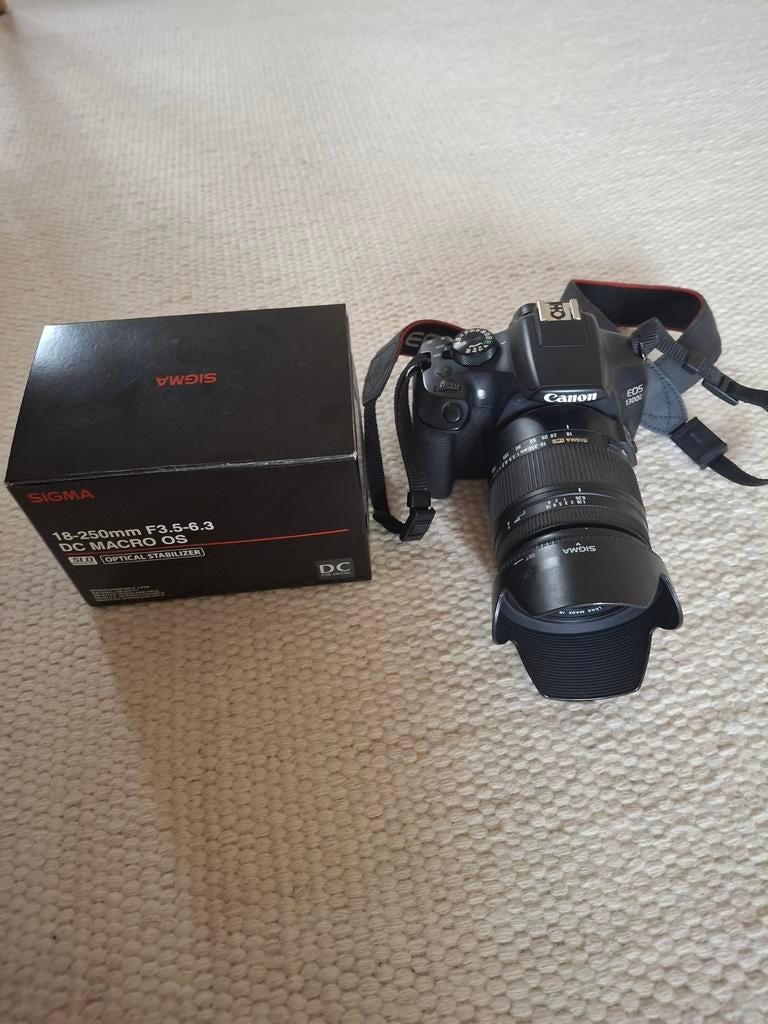 Canon EOS 1300D inclusief extra lens, Audio, Tv en Foto, Fotocamera's Digitaal, Ophalen of Verzenden, Refurbished, Canon