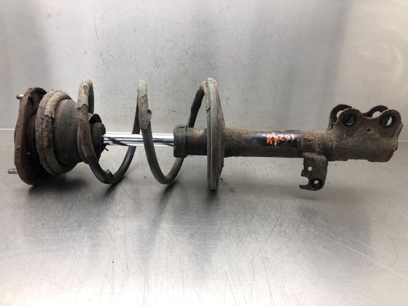 VEERPOOT LINKS VOOR Toyota Corolla Verso (E12), Gebruikt, Toyota