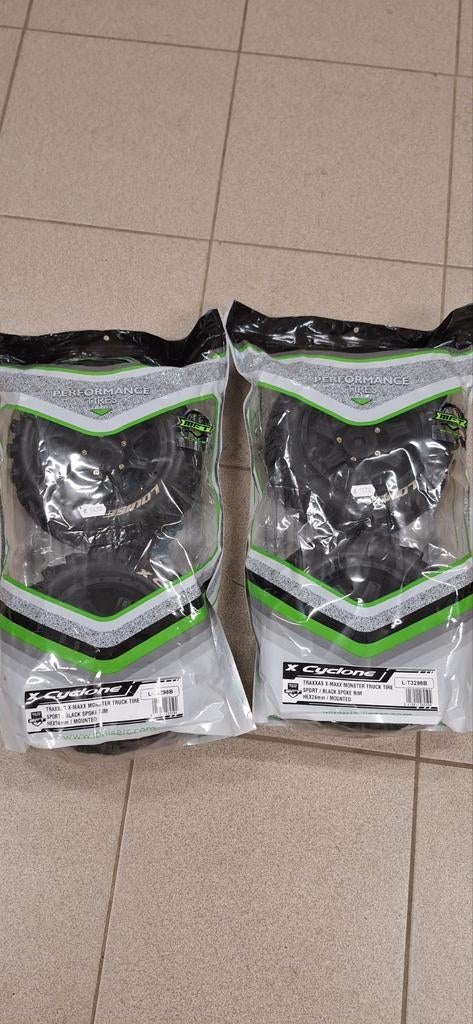 Roues traxxas, Hobby & Loisirs créatifs, Modélisme | Radiocommandé & Téléguidé | Voitures, Enlèvement