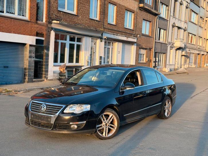 Volkswagen Passat B6 2.0TDI AUTOMATIQUE, Auto's, Volkswagen, Particulier, Passat, Lederen bekleding, Automaat, Alcantara, Ophalen
