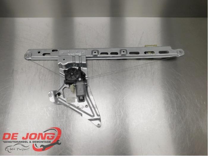 Ruitmechaniek 2Deurs rechts-voor van een Mercedes Sprinter, Auto-onderdelen, Ruiten en Toebehoren, Mercedes-Benz, Gebruikt, 3 maanden garantie