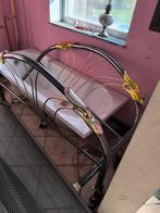 Lit deux personnes très propre matelas propre et sommiers et, Enlèvement ou Envoi, Deux personnes