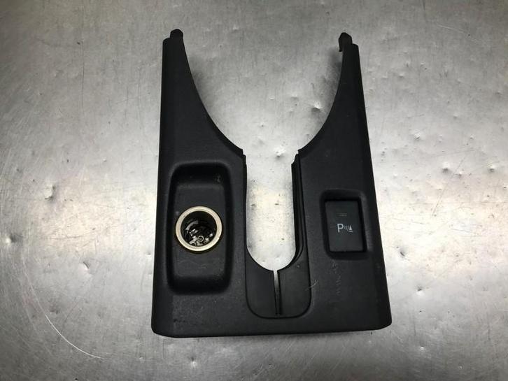 CACHE PLAQUE Toyota Auris (E15) (|5891702160|5894102240|), Autos : Pièces & Accessoires, Autres pièces automobiles, Toyota, Utilisé