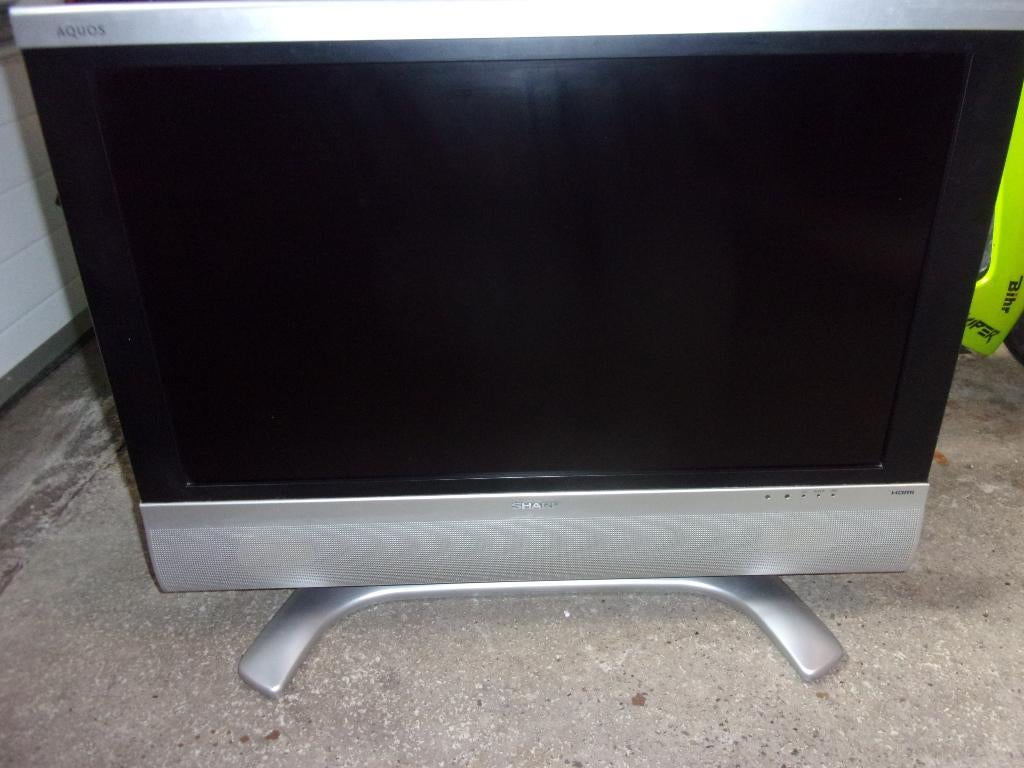 tv écran plat 32 pouces sharp, Enlèvement, Utilisé, LCD, Sharp