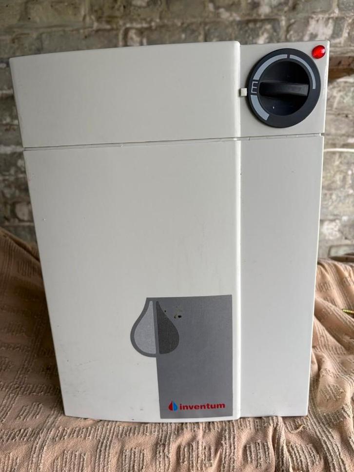 Boiler Inventum 10 L, Doe-het-zelf en Bouw, Chauffageketels en Boilers, Gebruikt, Boiler, Minder dan 20 liter, Minder dan 3 jaar oud