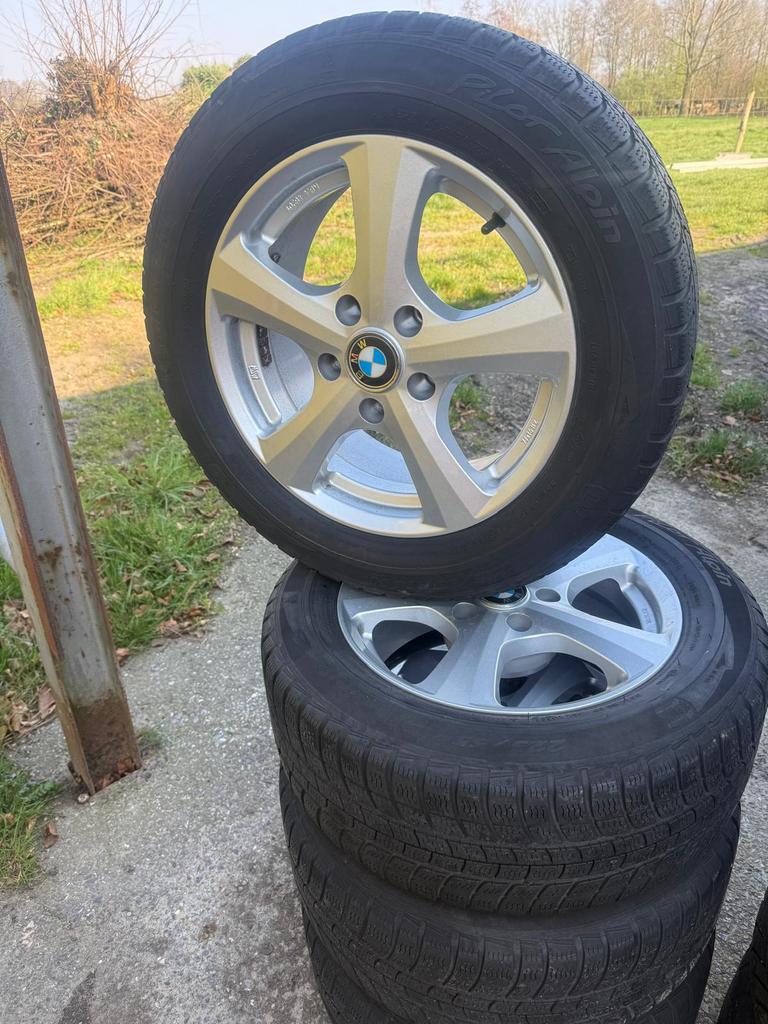 225/55/ R16 BMW BANDEN passend op 1 en 3 serie, Ophalen, Gebruikt, 16 inch, Banden en Velgen