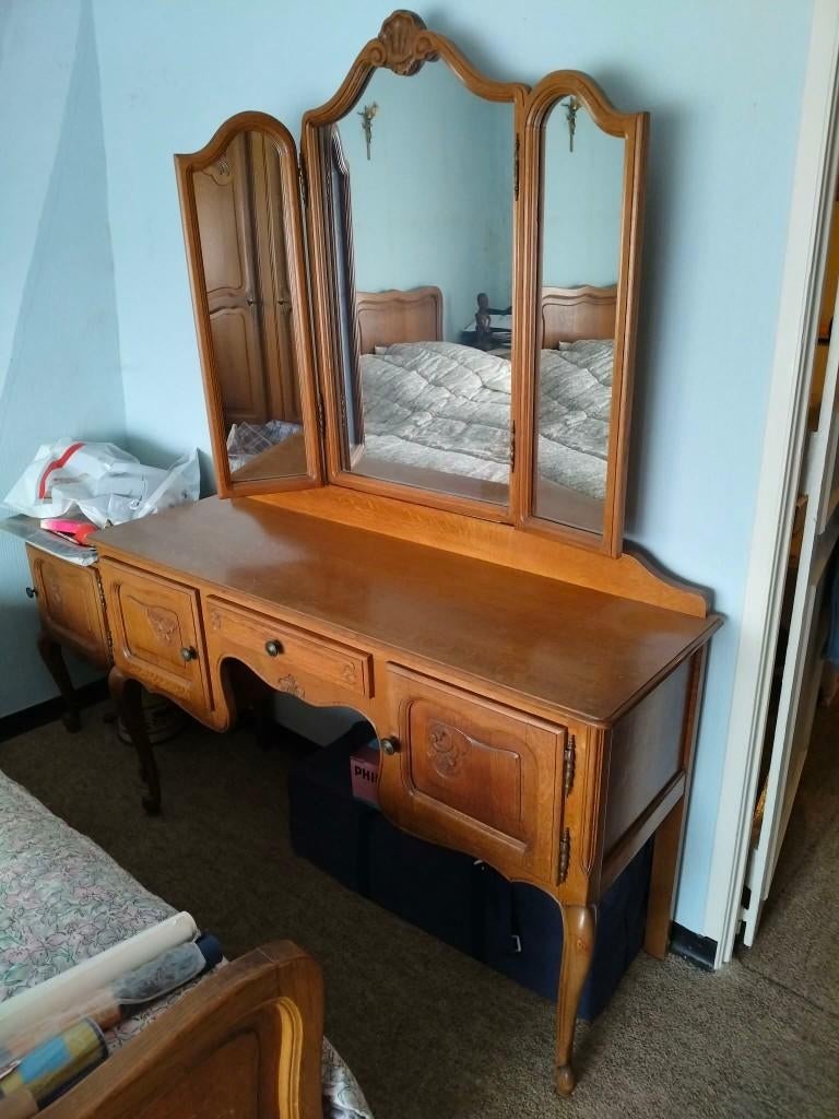 Vintage houten kaptafel met drieluik spiegel, Ophalen, Gebruikt, 100 tot 150 cm, 100 tot 150 cm