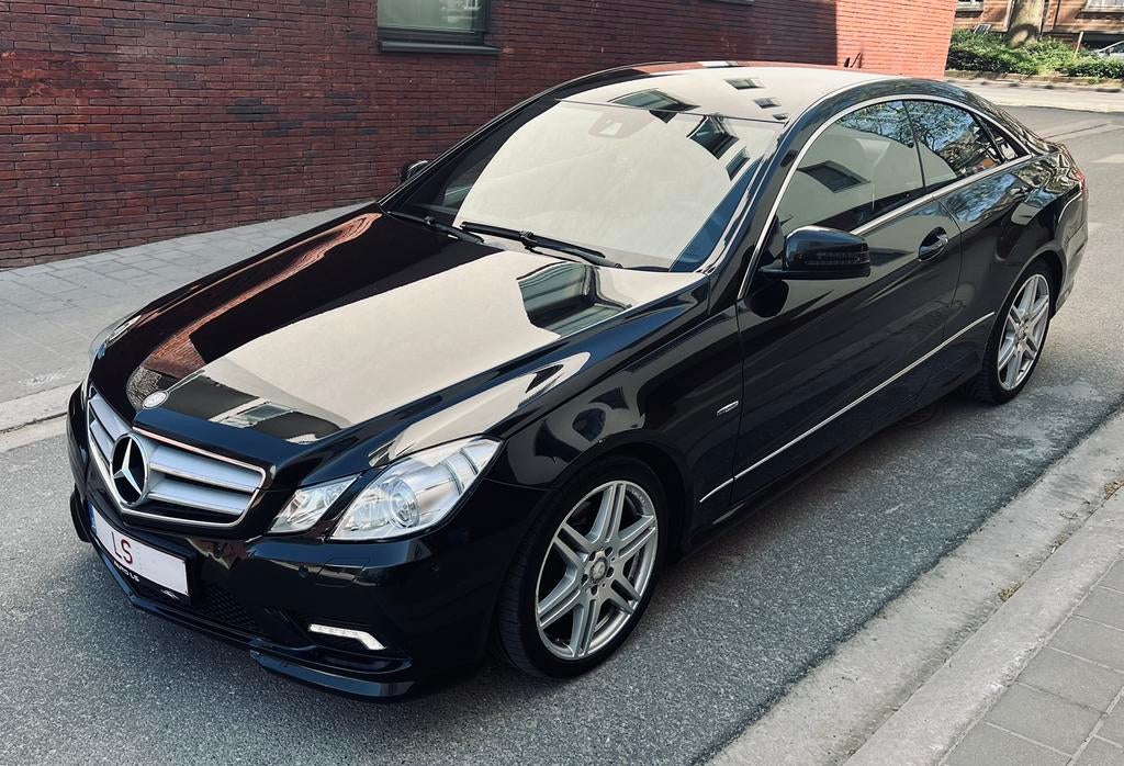 MERCEDES E200 AMG 120.000 KM ESSENCE, Autos, Mercedes-Benz, Cuir, Euro 5, Achat, 135 kW
