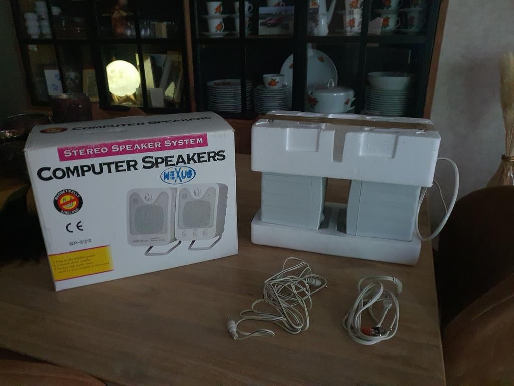 Vintage 90s pc speakers, Informatique & Logiciels, Ordinateurs Vintage, Enlèvement