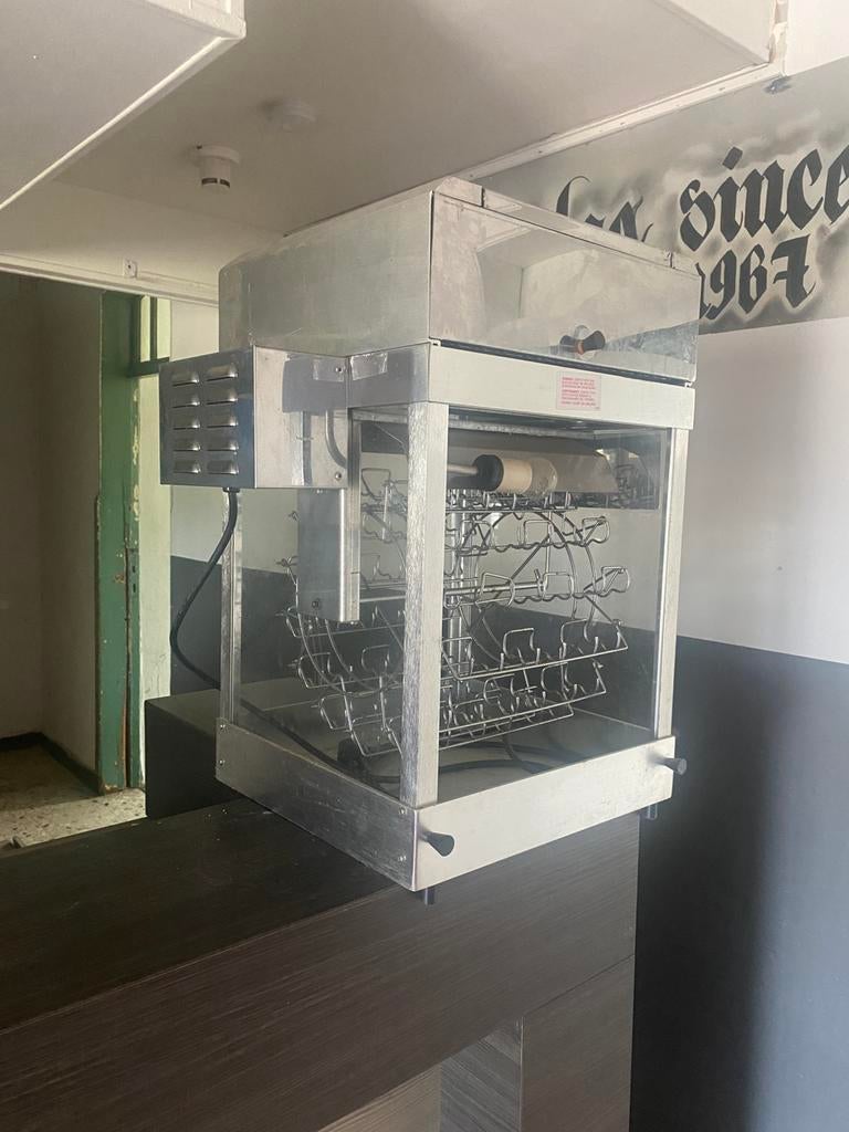 Dogeroo hotdogmachiene, Ophalen