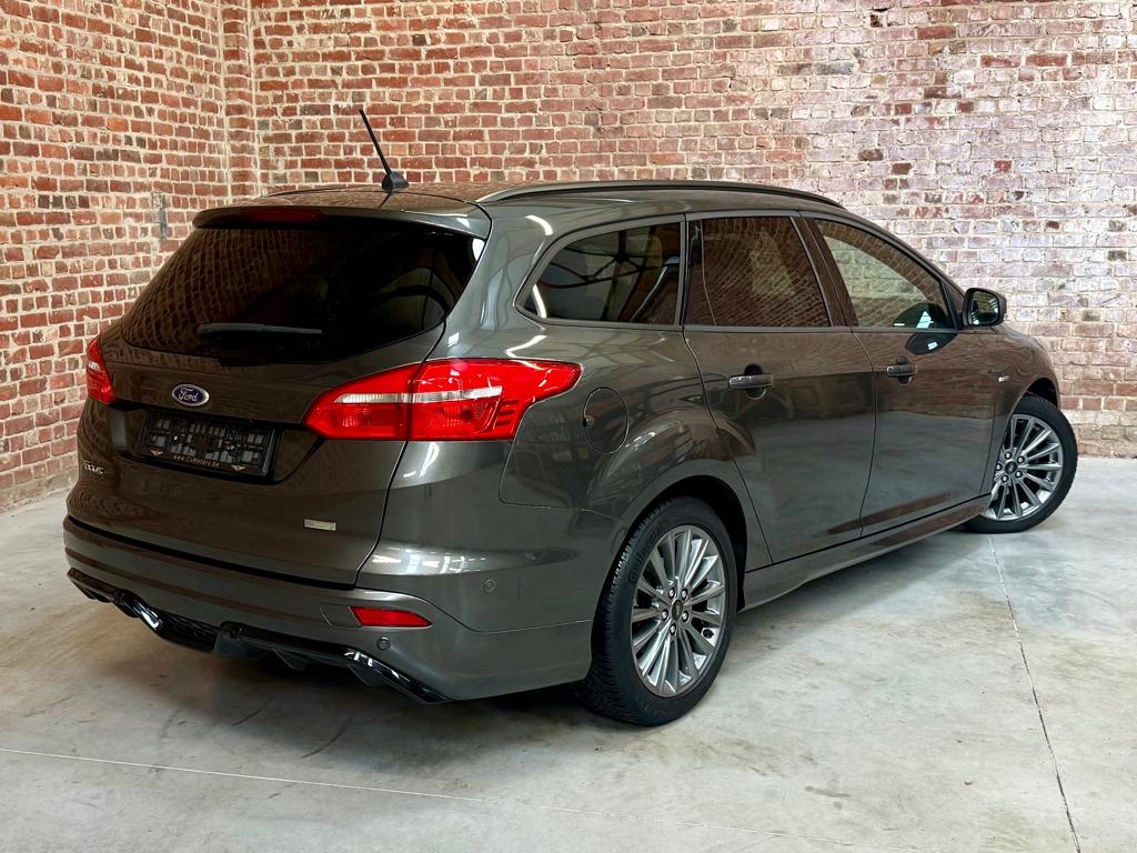 Prachtige FORD FOCUS 1.0 ST-LINE met garantie, Auto's, Ford, Stof, 5 deurs, 3 cilinders, https://public.car-pass.be/vhr/ca64c2bb-edb0-4e00-a388-7f9bc2466b03