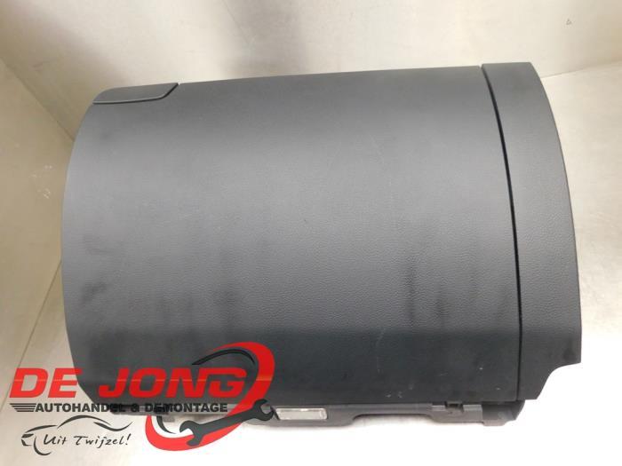 Dashboardkastje van een Skoda Superb, Gebruikt, -, -, Ophalen of Verzenden