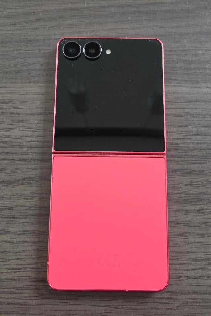 Samsung galaxy Z Flip 7, Avec simlock (verrouillage SIM), 10 mégapixels ou plus, Rose, Comme neuf