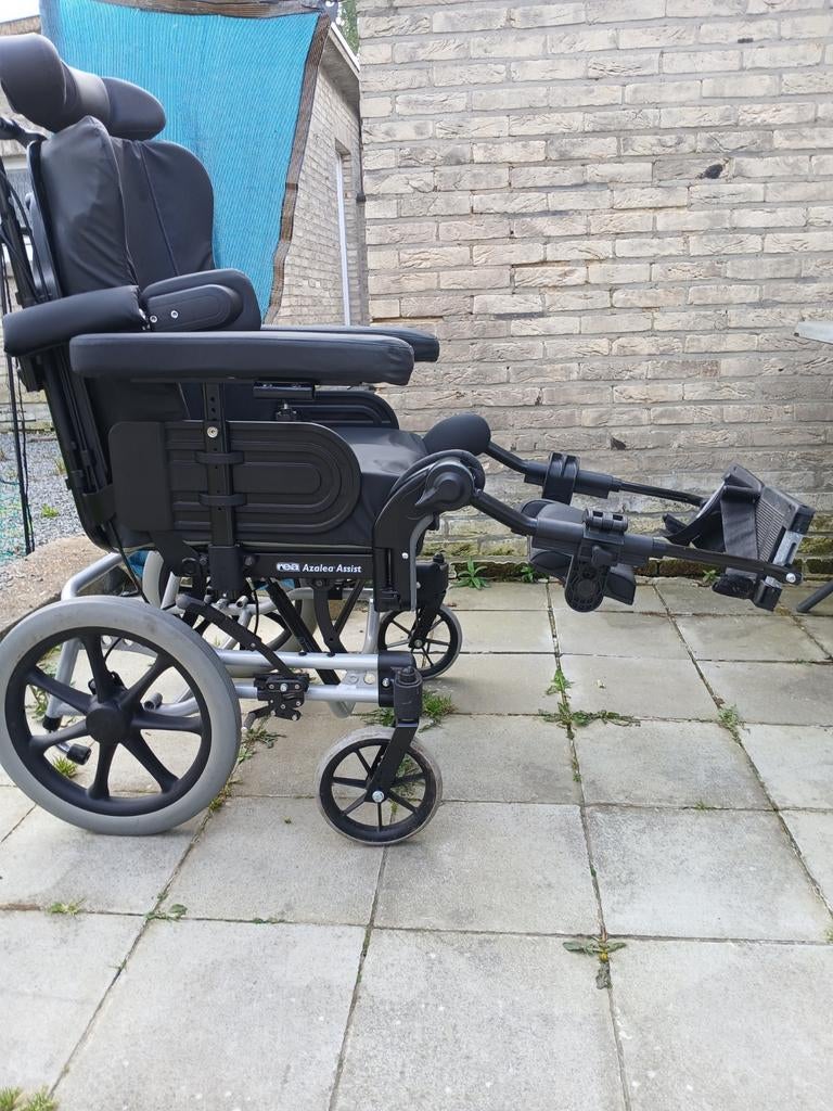 Invacare kantelzorgstoel als nieuw (€3000 nieuw, plaats bod), Enlèvement