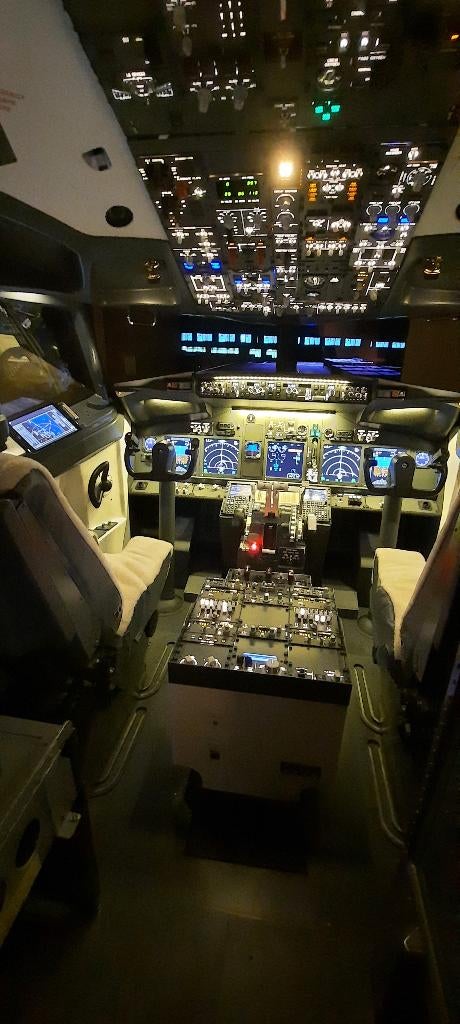 Flightsim (co-)piloot voor B737-800 cockpit sim gezocht, Enlèvement, Comme neuf, Autres types