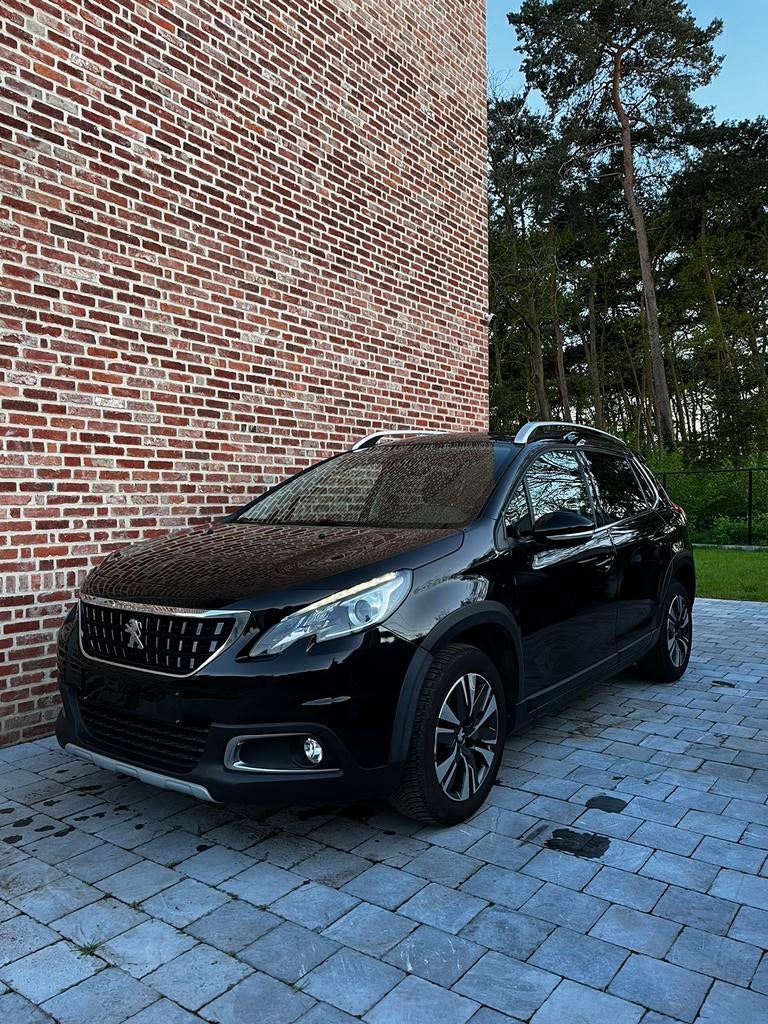 Peugeot 2008, Auto's, Voorwielaandrijving, Leder en Stof, Zwart, Handgeschakeld