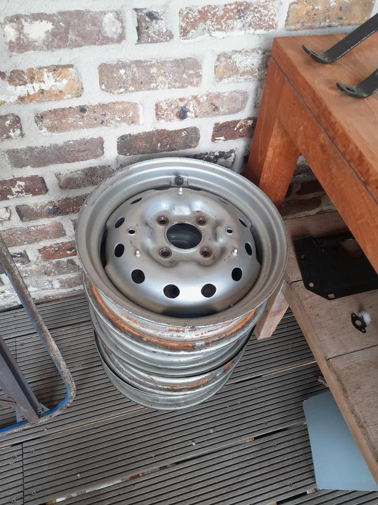 6 velgen origineel MGA, Ophalen