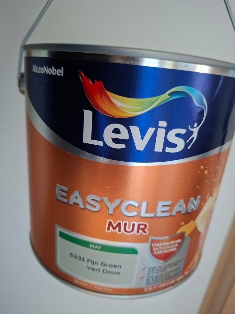 Muurverf levis, Ophalen