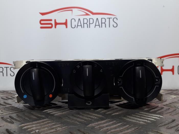 Panneau de commandes chauffage d'un Volkswagen Fox, Autos : Pièces & Accessoires, Tableau de bord & Interrupteurs, Volkswagen