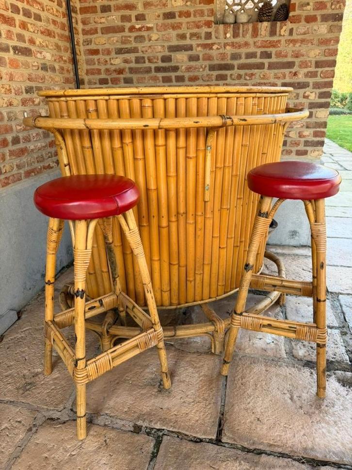 Vintage Tiki Bamboe Bar met 2 Krukken, Huis en Inrichting, Barren, Gebruikt, Inclusief barstoelen, Ophalen