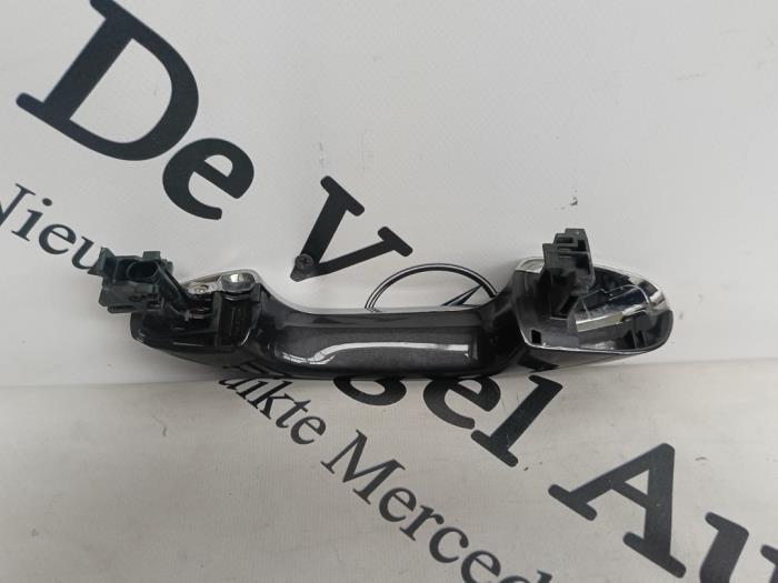 Portiergreep 4Deurs rechts-achter van een Mercedes GLC-Klass, Gebruikt, -, Ophalen of Verzenden, -