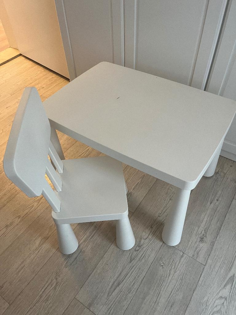 Kindertafel, Kinderen en Baby's, Ophalen, Gebruikt, Tafel(s) en Stoel(en)