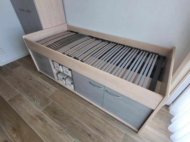 Complete tienerkamer: bed + bureau + boekenkast, Kinderen en Baby's, Kinderkamer | Complete kinderkamers, Gebruikt, Jongetje of Meisje