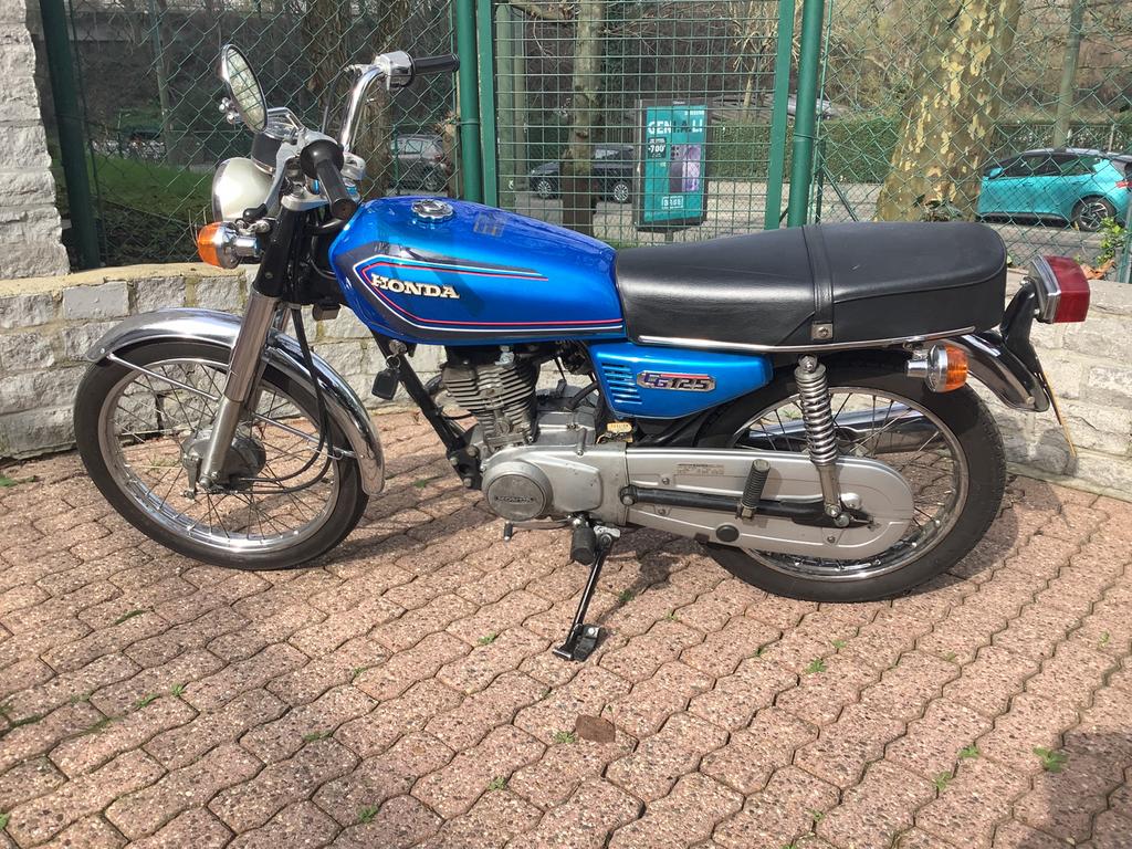 HONDA 125 CG  ~ 1978 ~ +/_ 11.000 km, Vélos & Vélomoteurs, Cyclomoteurs | Oldtimers & Ancêtres, Enlèvement, 5 vitesses, 125 cm³