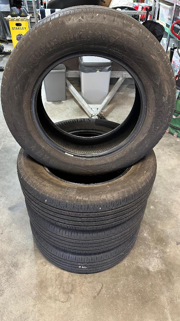 Pneus 215/65 R17 V, 215 mm, Véhicule de tourisme, Pneus été, Enlèvement