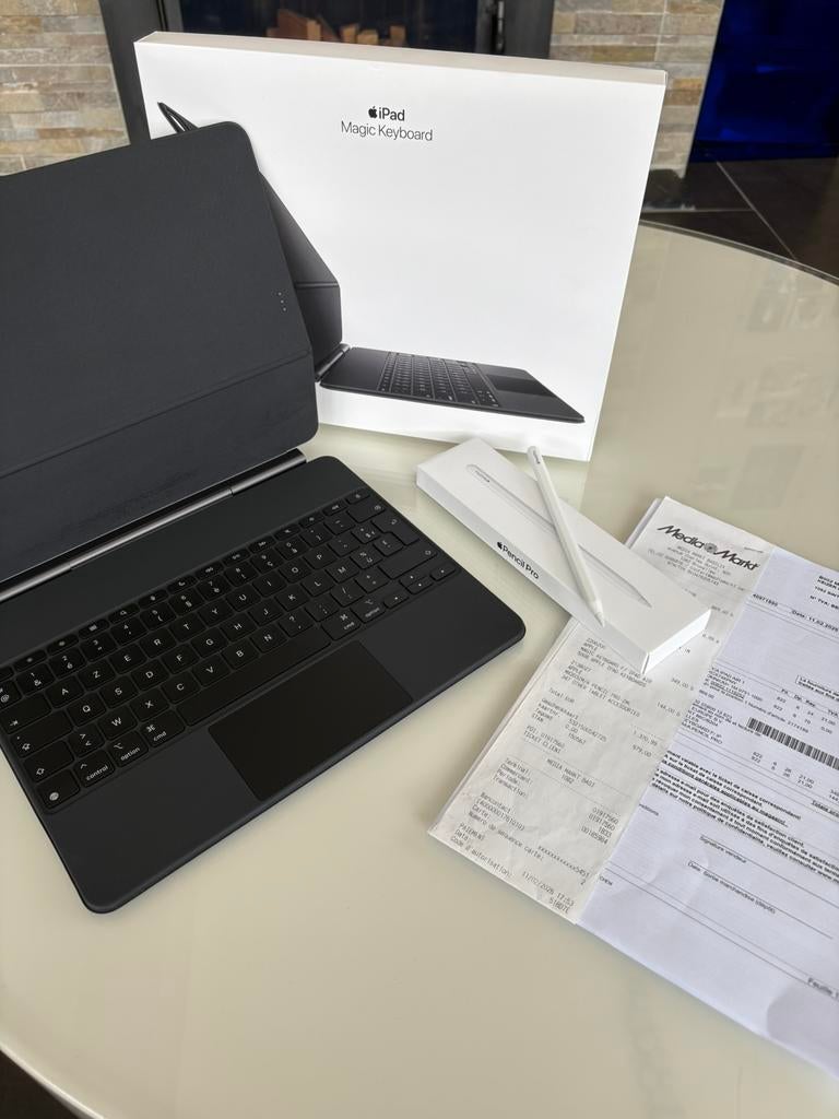 Magic Keyboard et Apple Pencil Pro, Computers en Software, Tablet-hoezen, Zo goed als nieuw, Ophalen
