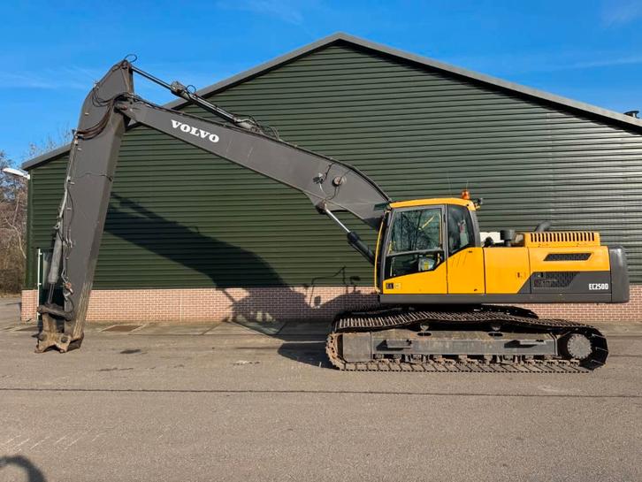 Volvo EC 250 D L, Articles professionnels, Machines & Construction | Grues & Excavatrices, Excavatrice