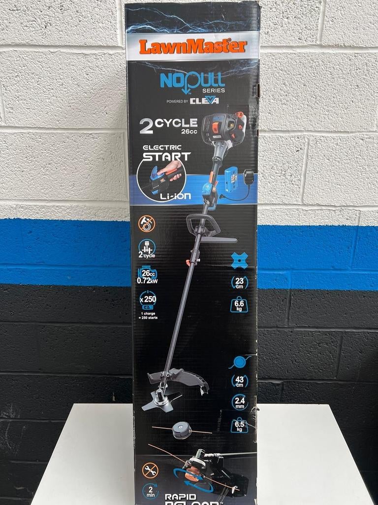 Titre : Débroussailleuse thermique 26cc Lawnmaster démarrage, Enlèvement