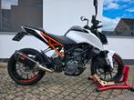 KTM Duke 125 - 9700Km - Akrapovic sportuitlaat - Topconditie, Motoren, Bedrijf, 125 cc, 11 kW of minder, 1 cilinder