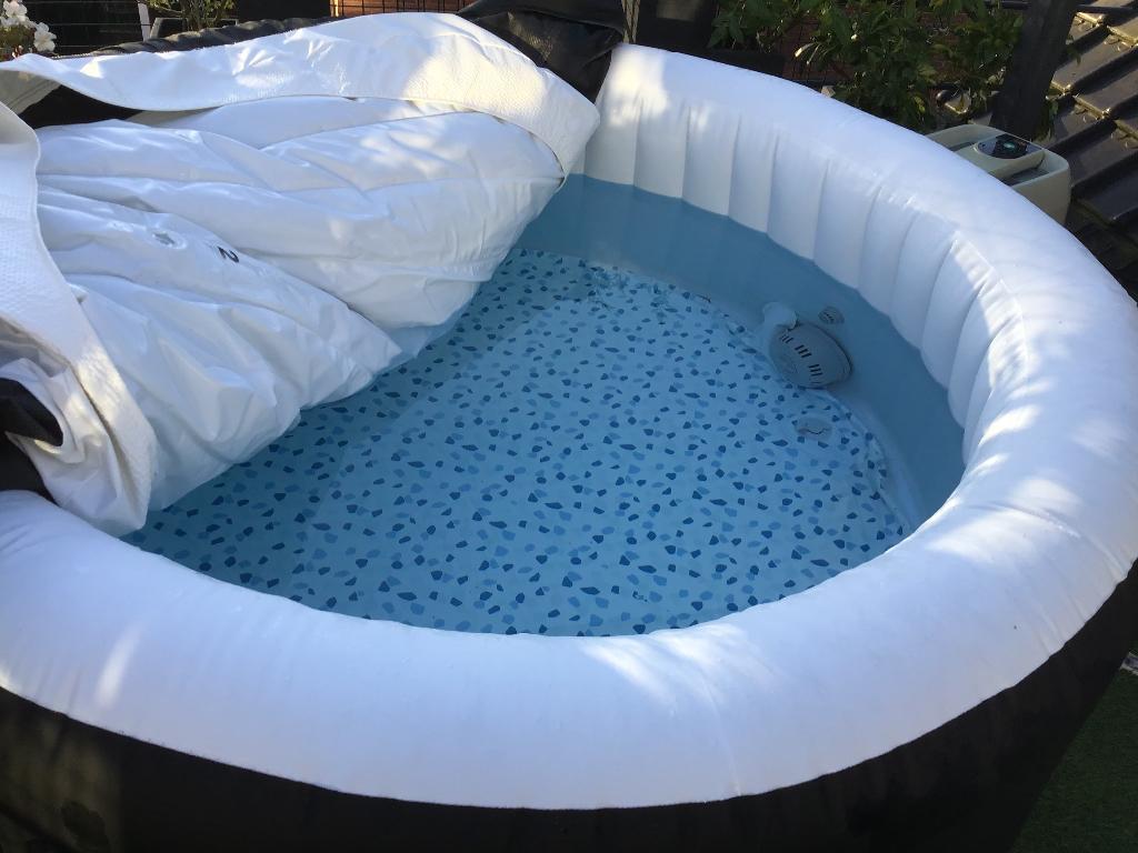 Jacuzzi opblaasbaar, Tuin en Terras, Ophalen, Zo goed als nieuw, Filter, Opblaasbaar