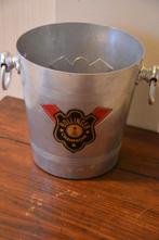 Seau à glace Bolinger, Enlèvement