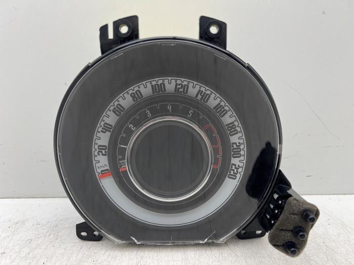 Compteur kilométrique KM d'un Fiat 500, Autos : Pièces & Accessoires, Tableau de bord & Interrupteurs, Fiat, Utilisé, 3 mois de garantie