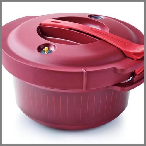 Nieuwe cocote tupperware magnetronbraadpan 169€, Huis en Inrichting, Keuken | Tupperware, Zo goed als nieuw, Overige typen, Rood