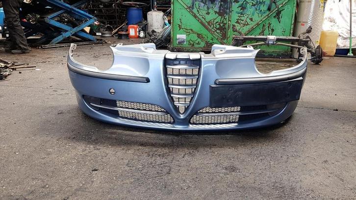 ALFA 147 VOORBUMPER BJ 2002, Auto-onderdelen, Carrosserie, Bumper, Voor, Gebruikt, Ophalen of Verzenden