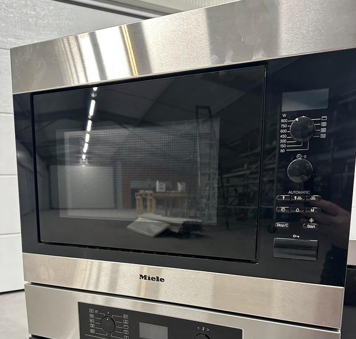 Inbouw Miele microgolf / grill, Elektronische apparatuur, Microgolfovens, Zo goed als nieuw, Inbouw, Grill, Ophalen