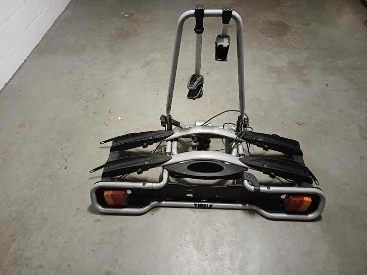 Fietsendrager Thule, Auto diversen, Fietsendragers, Gebruikt, Trekhaakdrager, 2 fietsen, Brede banden, Ophalen
