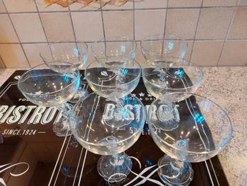 Coupes à glace en verre. beschikbaar voor biedingen