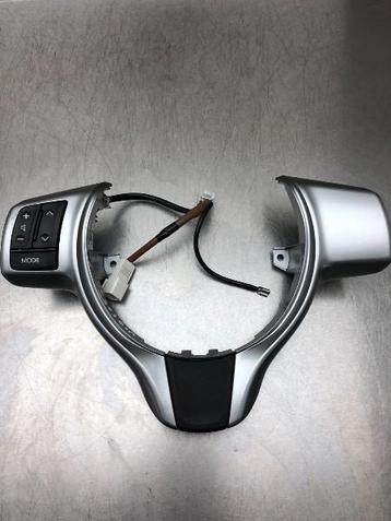 DIVERSEN Schakelaar stuurbediening Toyota Yaris III (P13) beschikbaar voor biedingen