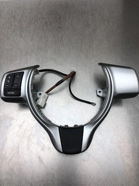 DIVERSEN Schakelaar stuurbediening Toyota Yaris III (P13), Auto-onderdelen, Overige Auto-onderdelen, Toyota, Gebruikt