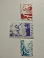 Een reeks postzegels over het luchtbrug comite congo, Ophalen